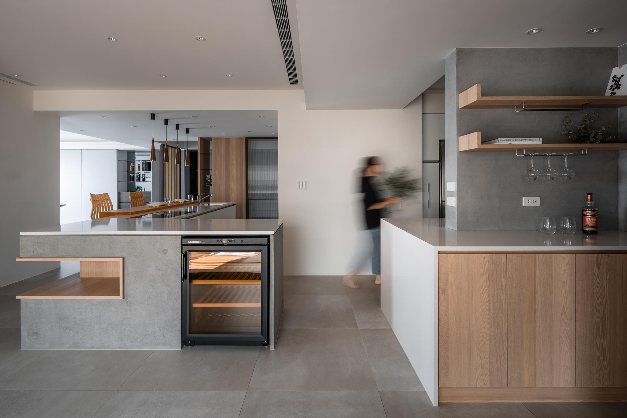 流暢的動線安排，可恣意穿梭於空間裡，讓彼此情感無限增溫