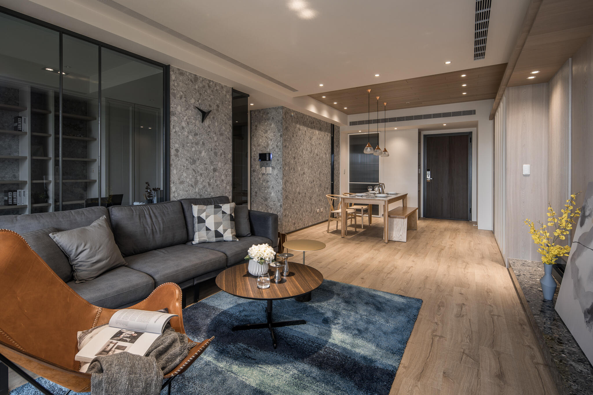 以豐富材質呈現多變表情的全齡舒適宅